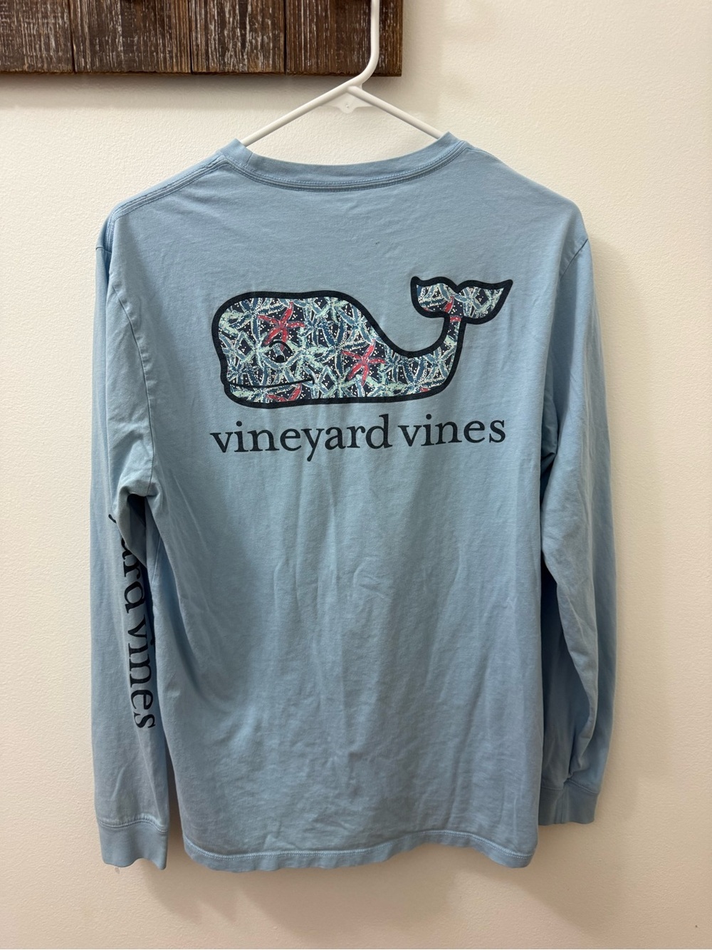 Vineyard Vines Soft Blue Long Sleeve Whale Graphic Tee